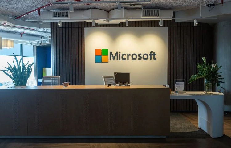 Microsoft lanza Copilot Cowork a nivel global