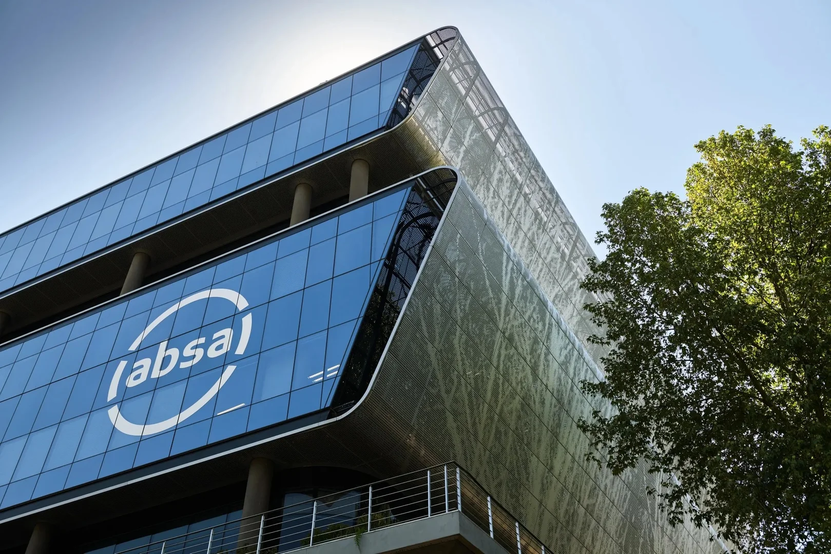 Absa Bank modernizes credit risk management reporting with SAS