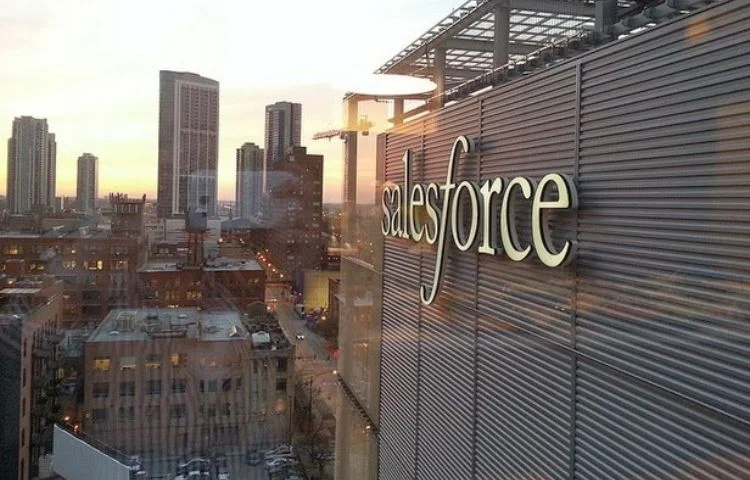 Salesforce lleva datos de CRM, analítica e IA a Slack mediante nuevos servidores MCP