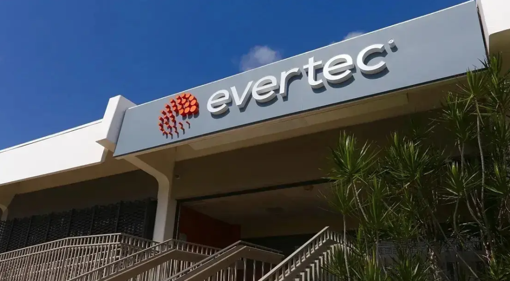 Evertec firma acordo para adquirir participação majoritária na BBChain e reforça atuação em ativos digitais no Brasil