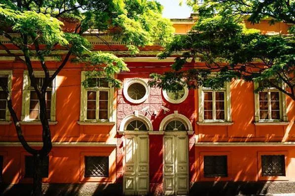 Centro Histórico-Cultural Santa Casa de Porto Alegre reduz em 90% o tempo de transcrição de acervo de História Oral com agente de IA