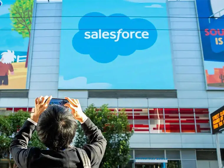 Salesforce presenta Agentic Advisor, una IA que ofrece entrar en acción