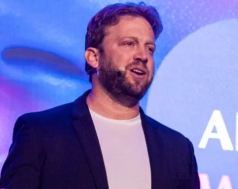 Tecnologia B2B não precisa ser fria: o valor de humanizar a comunicação técnica